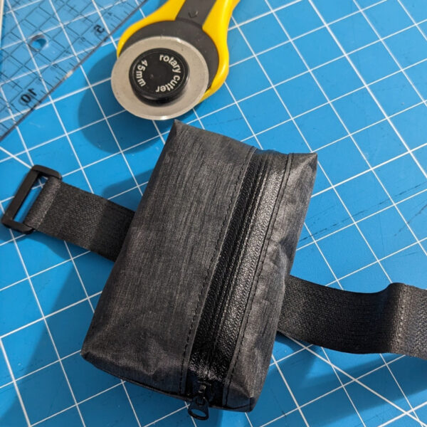 Waterproof, custom-fit saddle bag for road and MTB bikes, featuring a reliable YKK zipper and strong Velcro attachment.