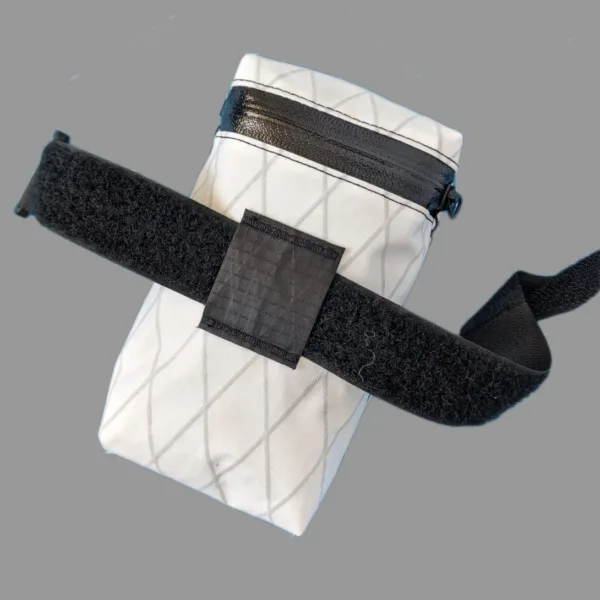 Close-up of the YKK waterproof zipper on a bike saddle bag ensuring reliable weatherproof protection.