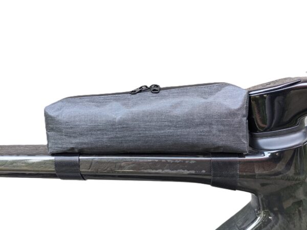 Sleek minimalist top tube bag for road or gravel bikes